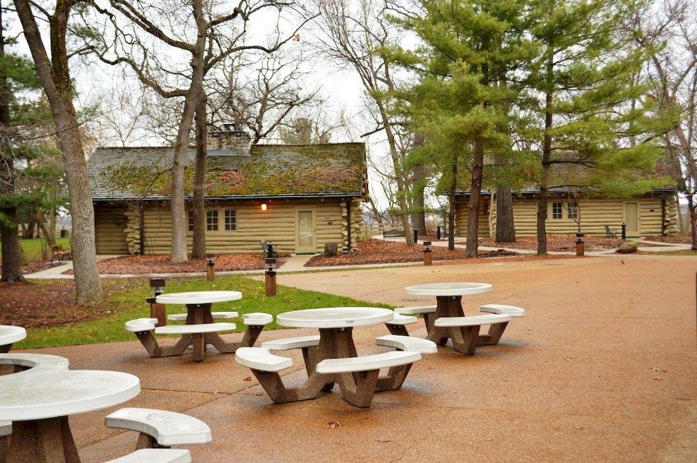 Starved Rock Lodge & Conference Center Utica Екстериор снимка